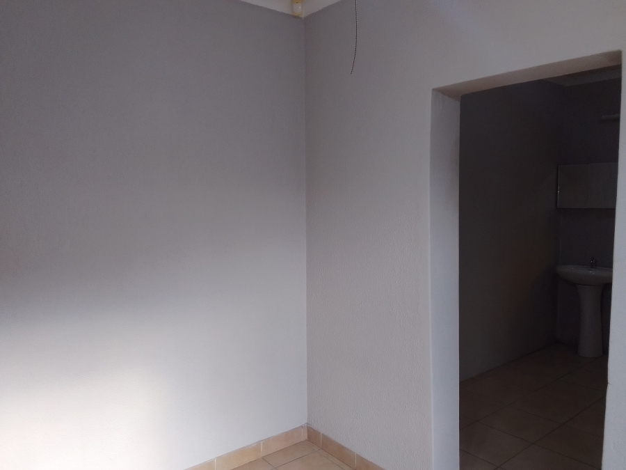 To Let 3 Bedroom Property for Rent in Geelhoutpark North West